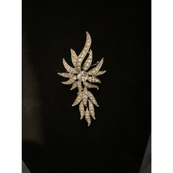 Vintage 1970 Sarah Coventry Rhinestone Starburst Brooch Silver-Tone Metal - Picture 5 of 16